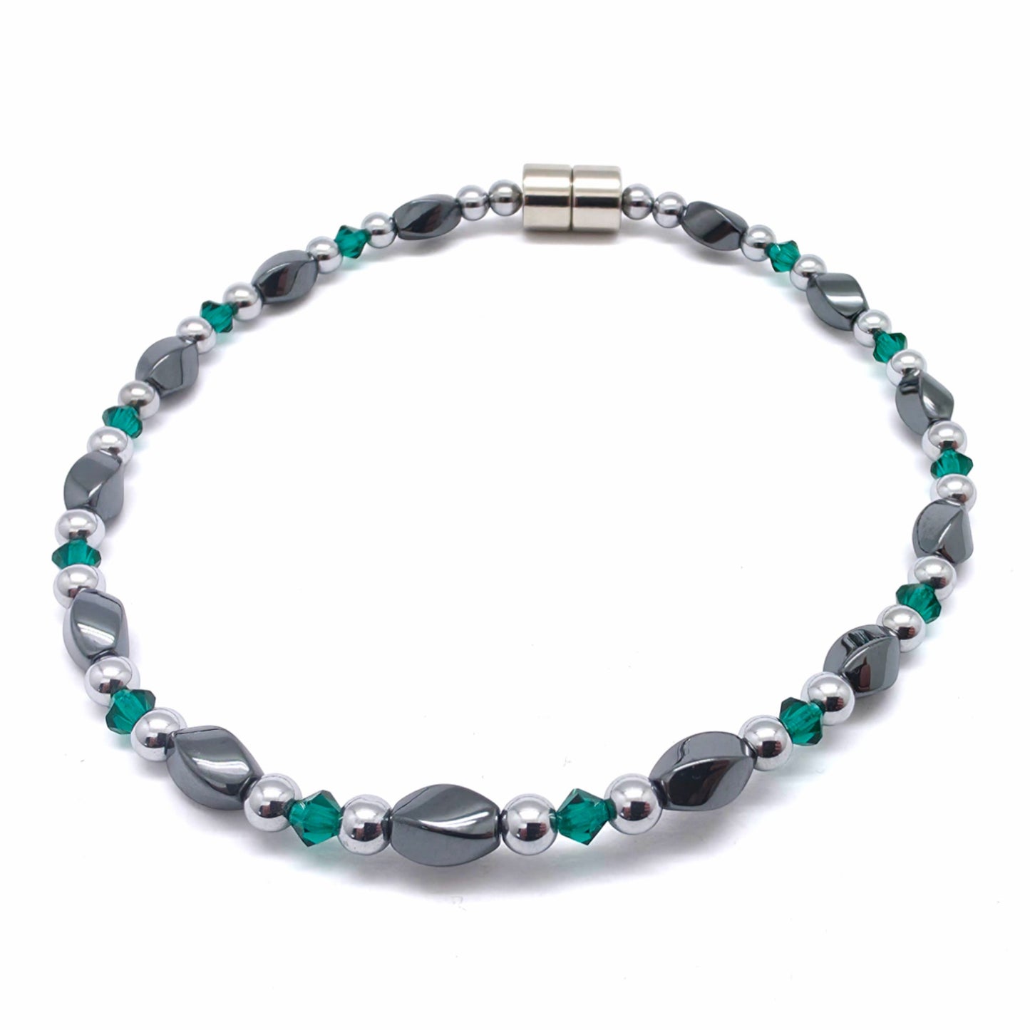 Black Hematite Twist w Emerald