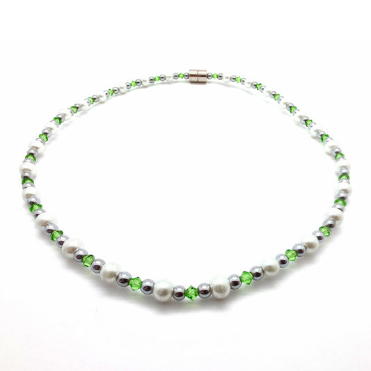 White Pearl w Peridot Necklace