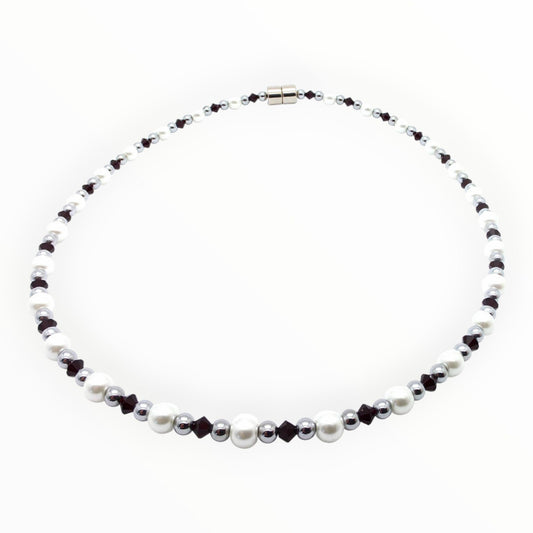White Pearl w Garnet Necklace